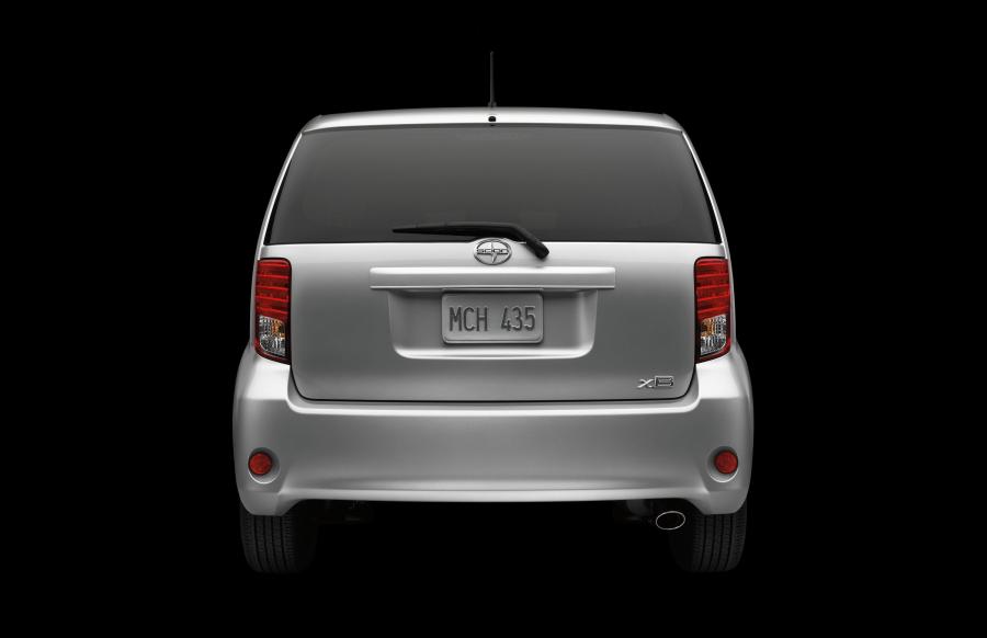  Scion xB 2011 года  (фото 42 из 58)